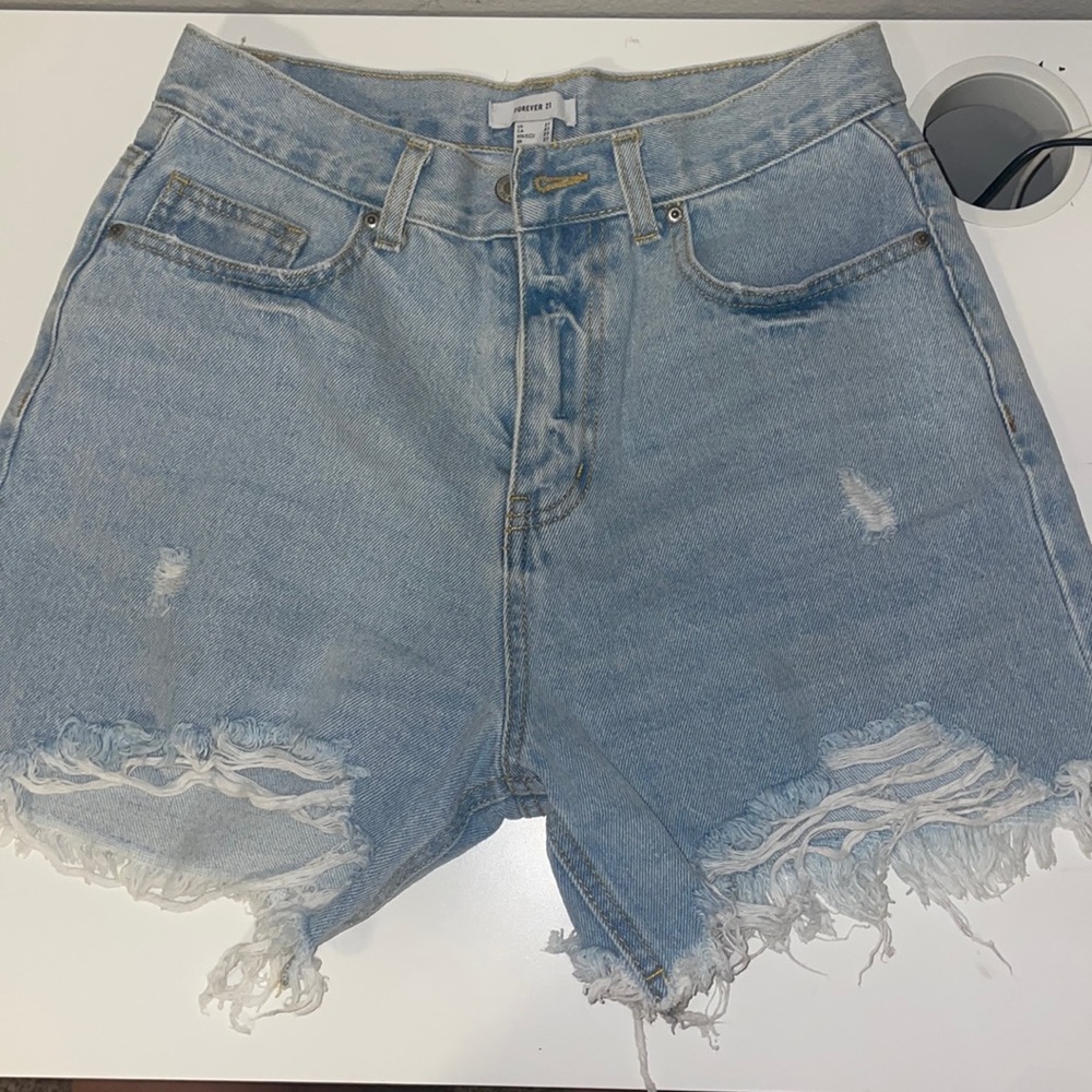 Light Wash Distressed Jean Shorts!